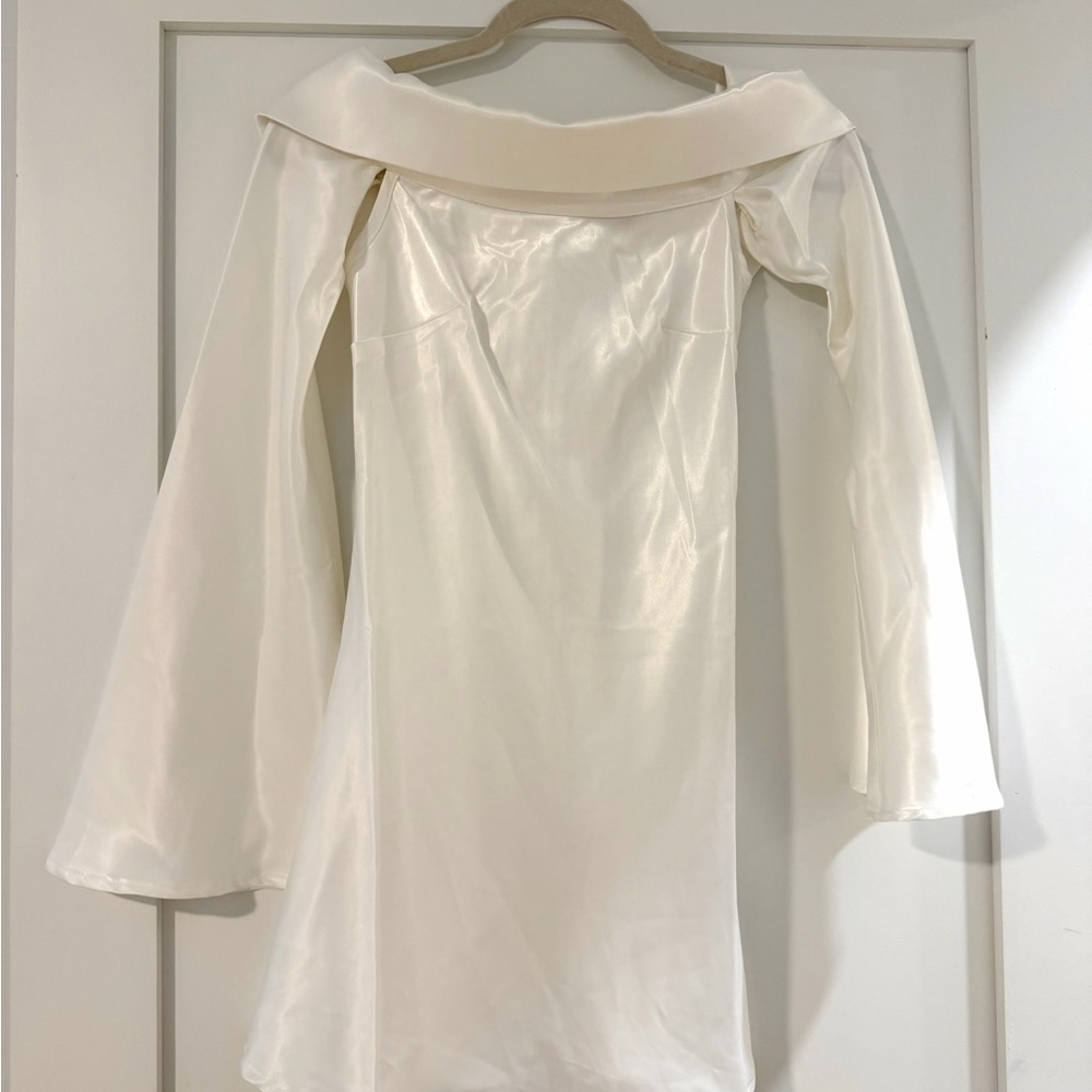 Peppermayo Elegant Off-Shoulder Dress